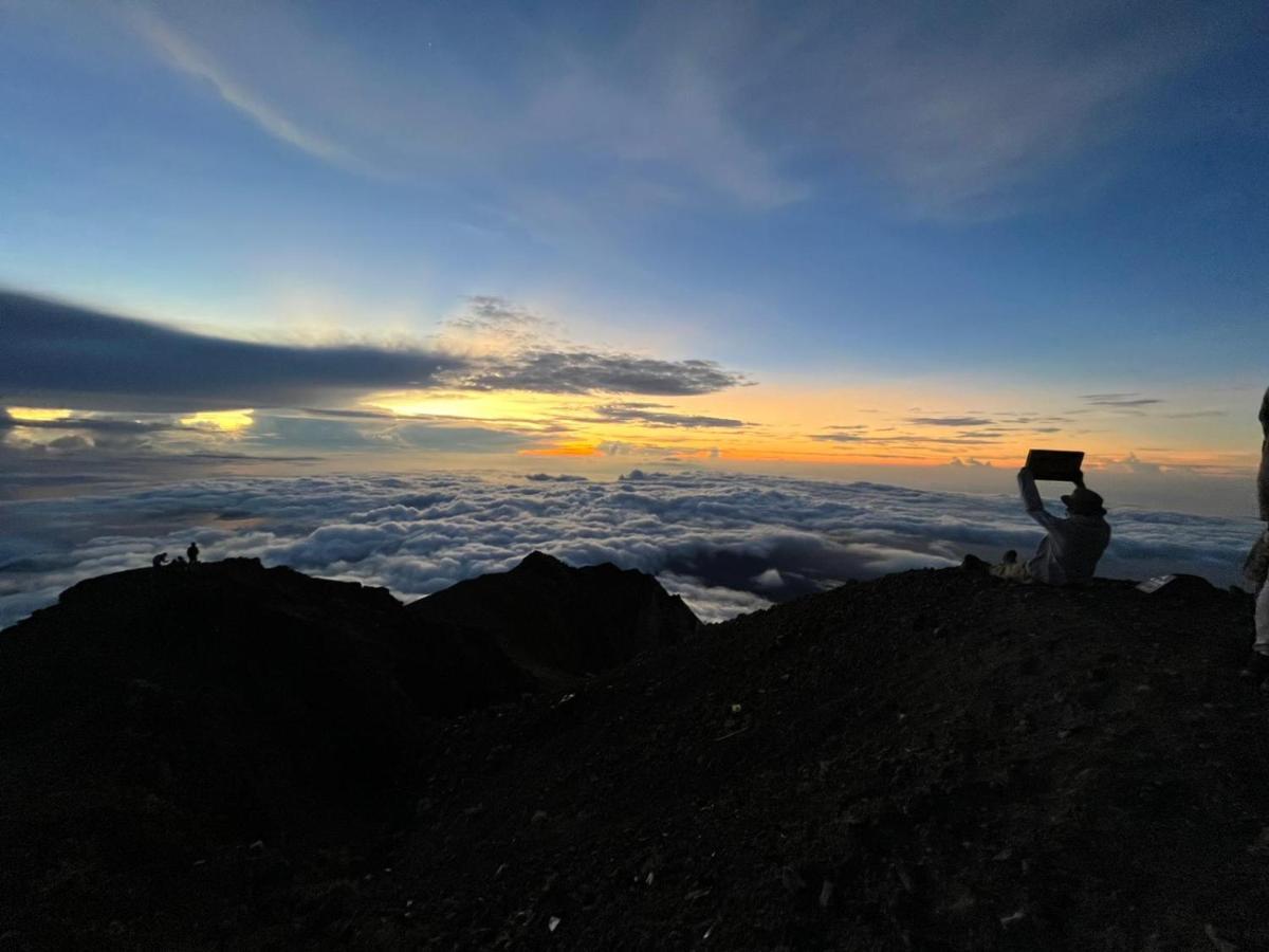 Rinjani Trekking Official Hotell Senaru Exteriör bild